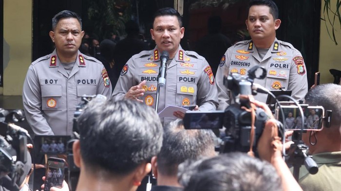 Polisi: Perusakan dan Pembakaran di Sekitar Senayan Ulah Kelompok Perusuh